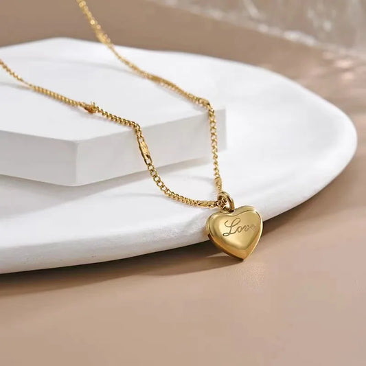 Trendy Simple Gold Color Heart Pendant Chokers Necklace for Women